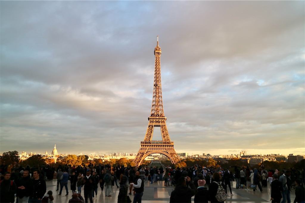 【フランス旅行】ルーブル美術館で駆け足の美術鑑賞、モンマルトル散策、夕暮れのエッフェル塔。 - Spice of Life