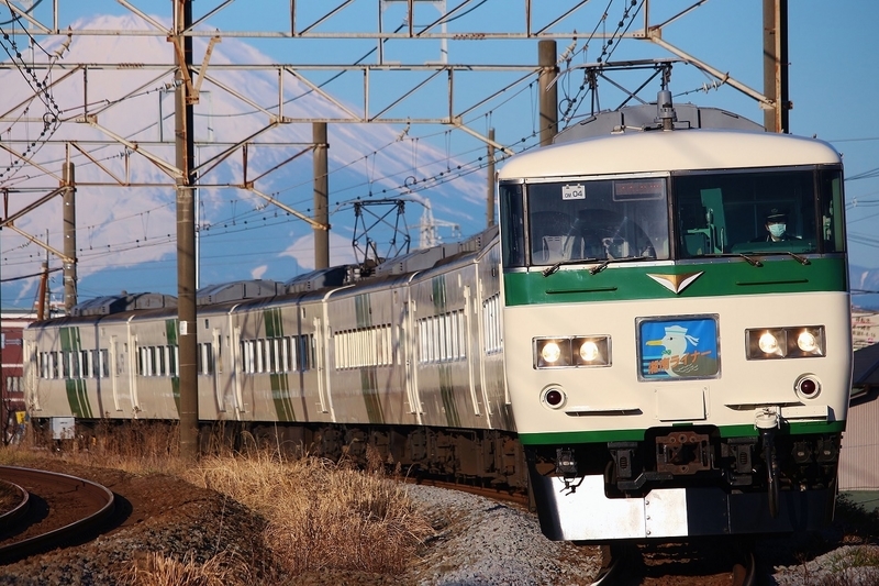 東海道線 2/10 E235系東海道線試運転・品川工臨など - れーるノート