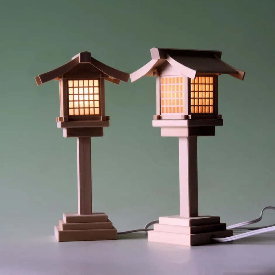 尾州桧で作る木製灯篭 プラ製で飽きたら本格的な木製を使ってみるか