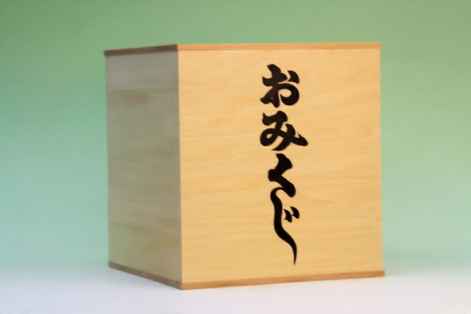耐水性を上げた仕様 おみくじ箱 神社の軒下でも使えます - 神棚 上敷き