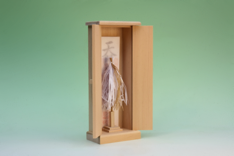 お札用の入れ物（神座・神鏡） 神鏡、金幣芯、祓串などを神棚の内側に入れて祭りたいとき