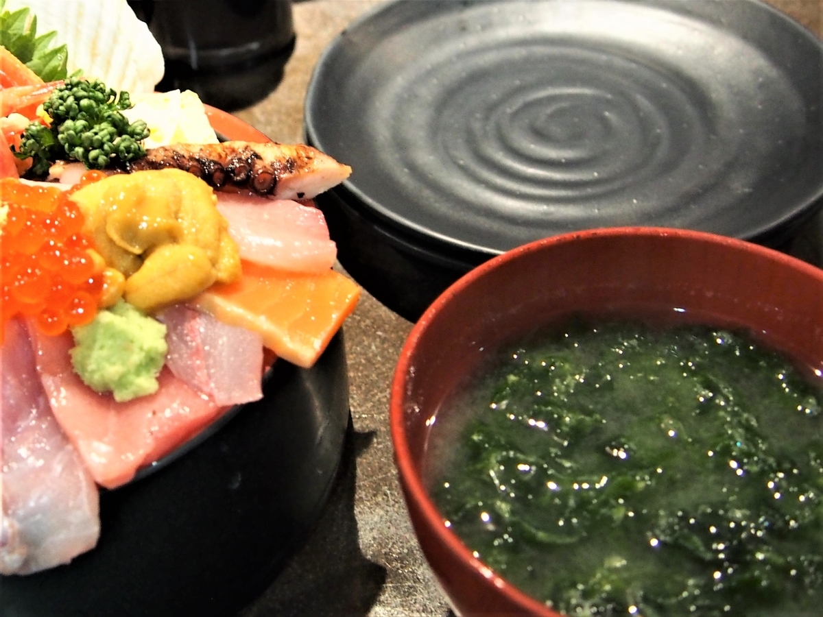 金沢で食べた海藻たっぷりの味噌汁