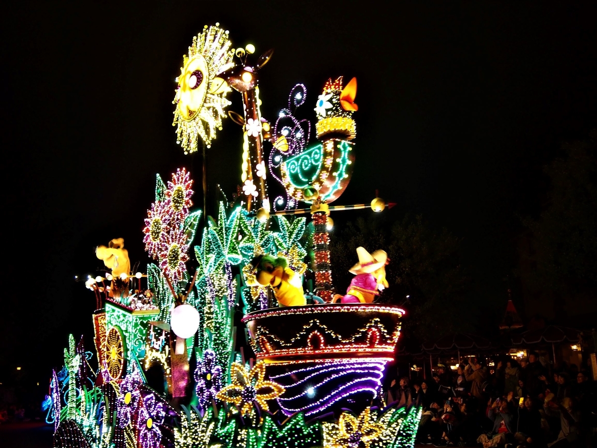 光と音のパレード・東京ディズニーランド・クリスマス