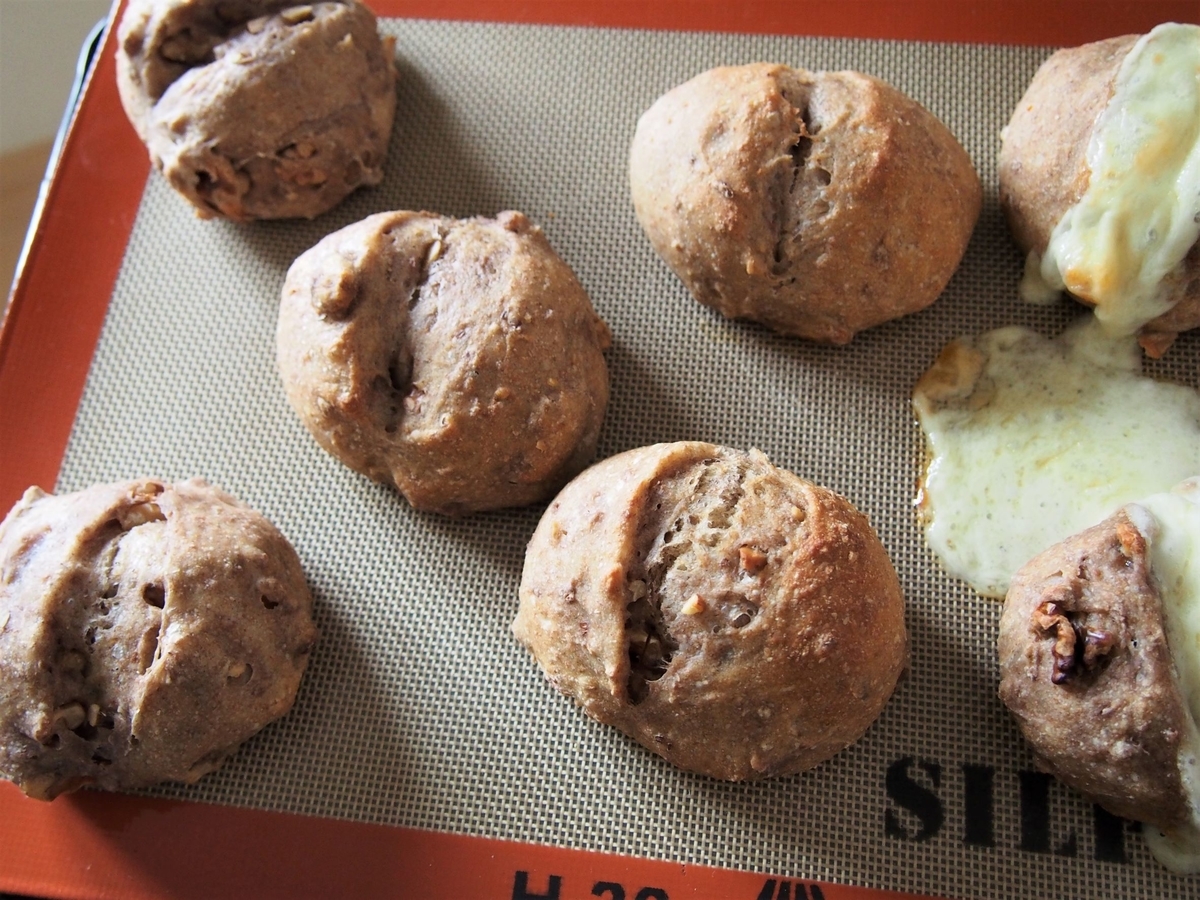 ヨーグルトメーカーでパン生地を発酵 味噌とクルミのパン まつりパンライフ