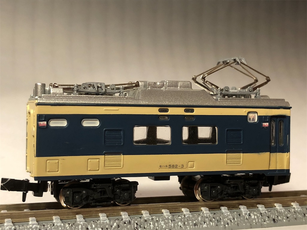 Bトレ・パート11【シークレット・クモニ83形・スカ色】