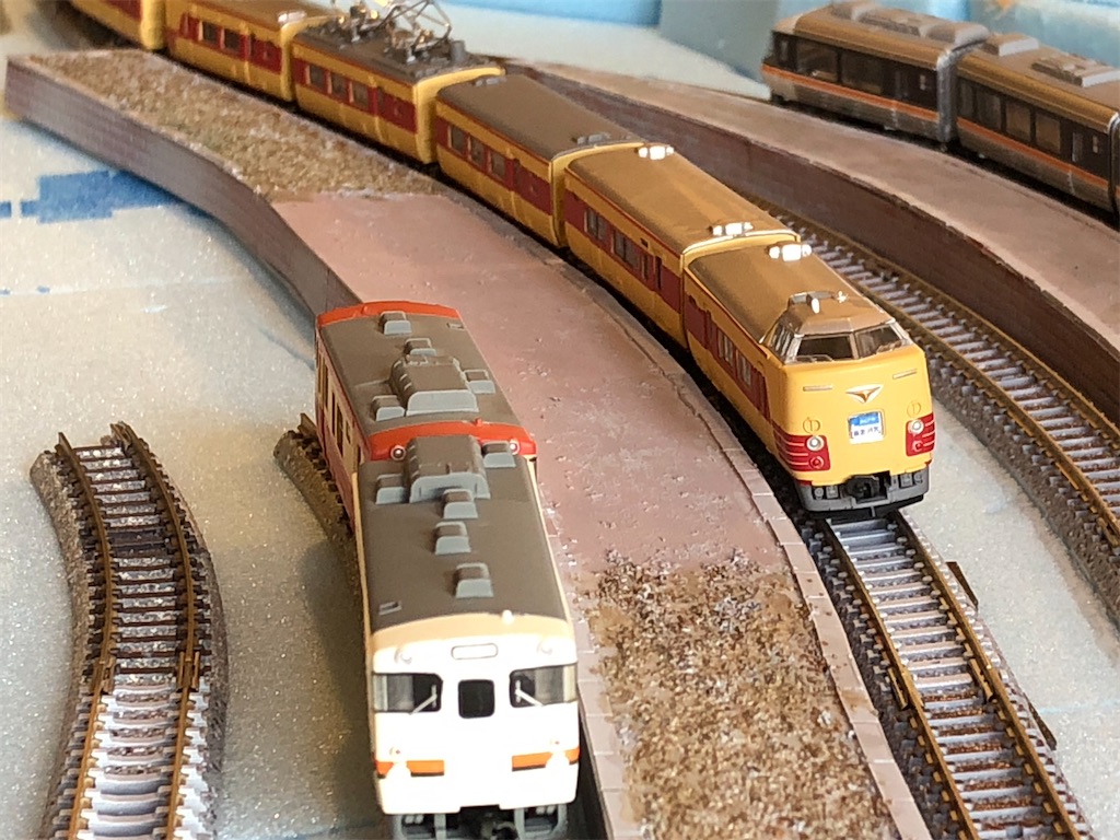 カーブする駅があるレイアウト5（ホーム作り） - いまさらながらショー