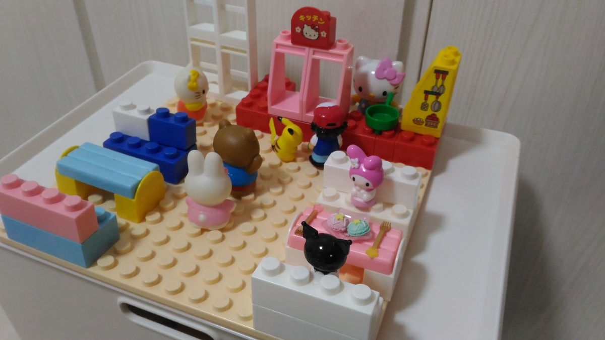 子供服 おもちゃ 絵本 パズル ブロック スニーカー サンダル 靴 まとめ  