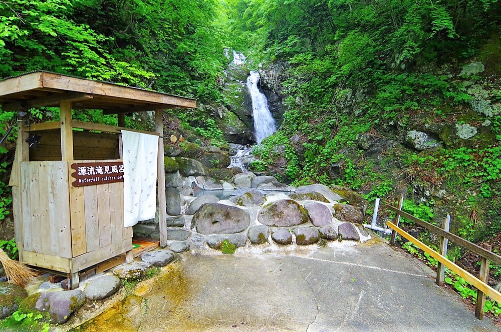 f:id:omoroionnsenn:20190529091312j:plain