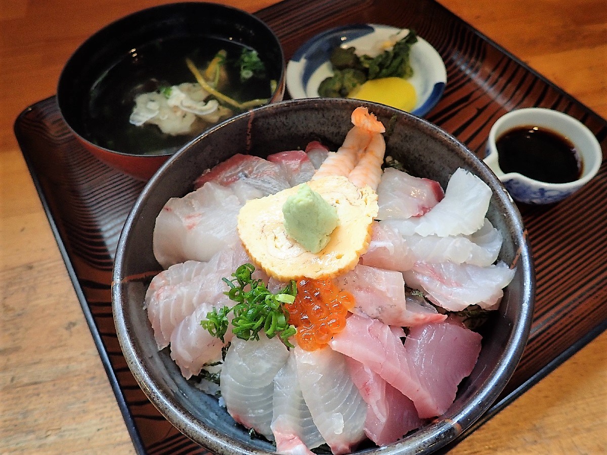 f:id:omoroionnsenn:20190617155500j:plain