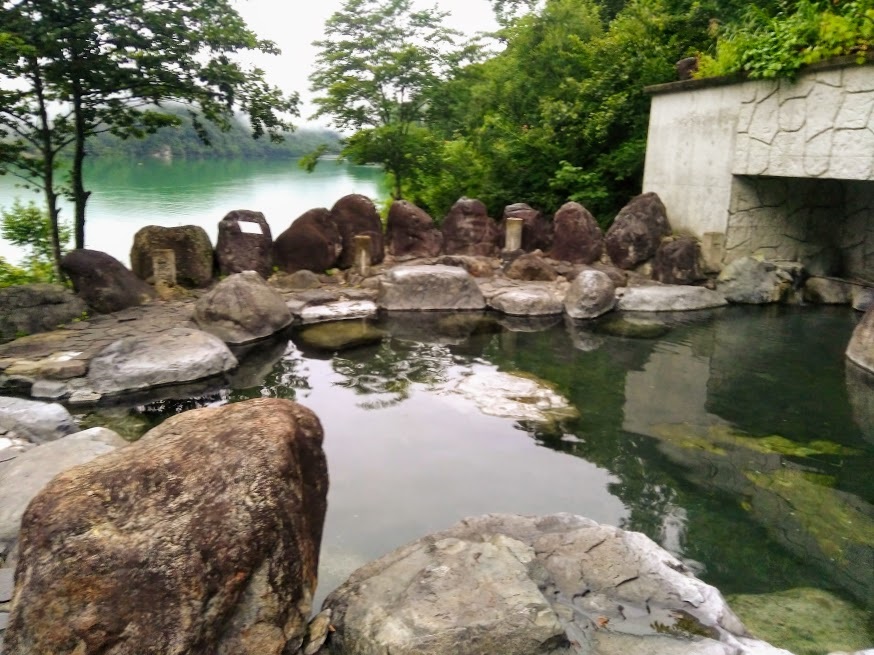 f:id:omoroionnsenn:20190806114132j:plain