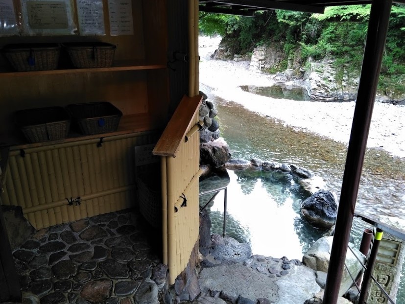 f:id:omoroionnsenn:20190811203344j:plain