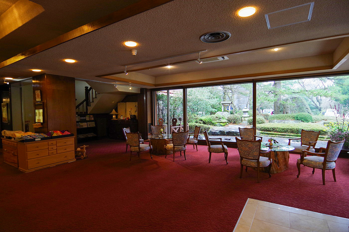 f:id:omoroionnsenn:20200511234206j:plain