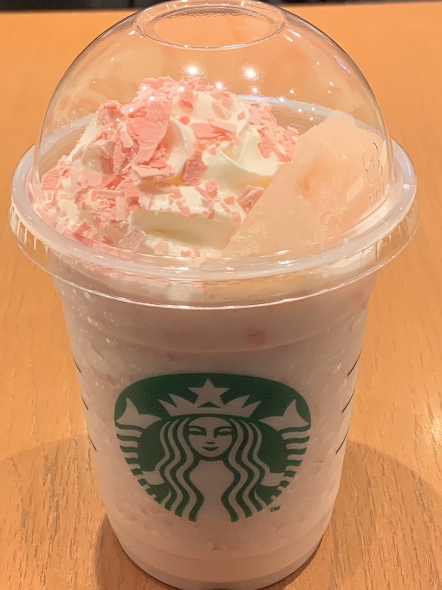 さくらストロベリー白玉フラペチーノ