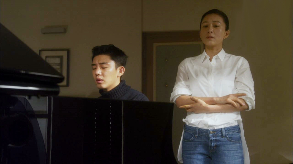 密会　ユアイン　キムヒエ