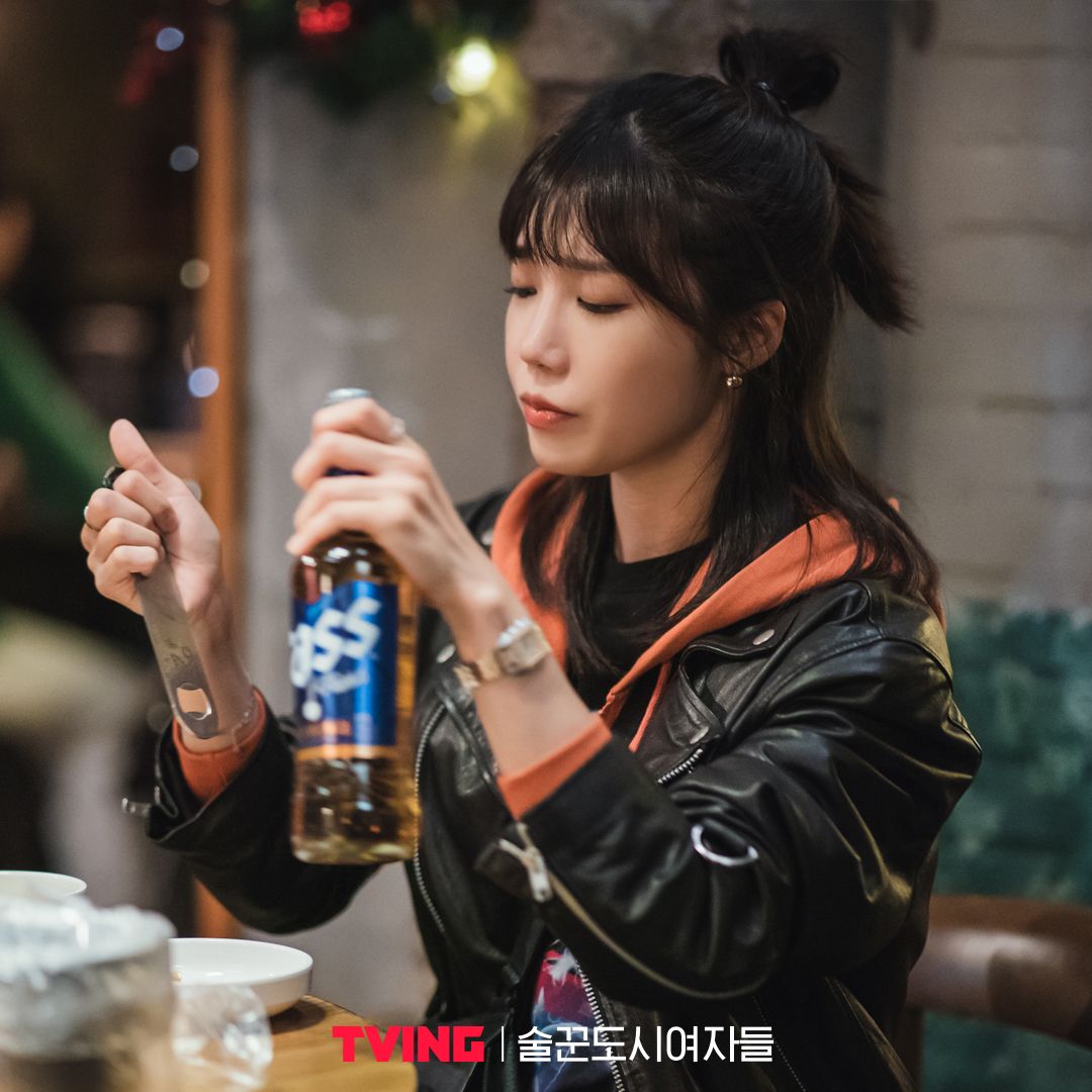 ドラマ 酒飲みの都会の女たち