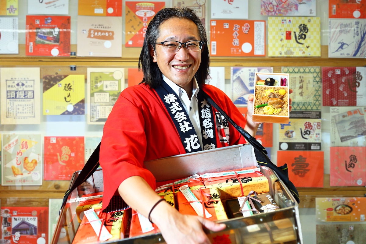 秋田の駅弁が海を渡った——「花善」社長が語る、「鶏めし」で世界に挑む