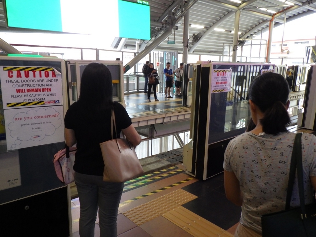 f:id:onemanwanderer:20180515063123j:plain f:id:onemanwanderer:20180515063123j:plain