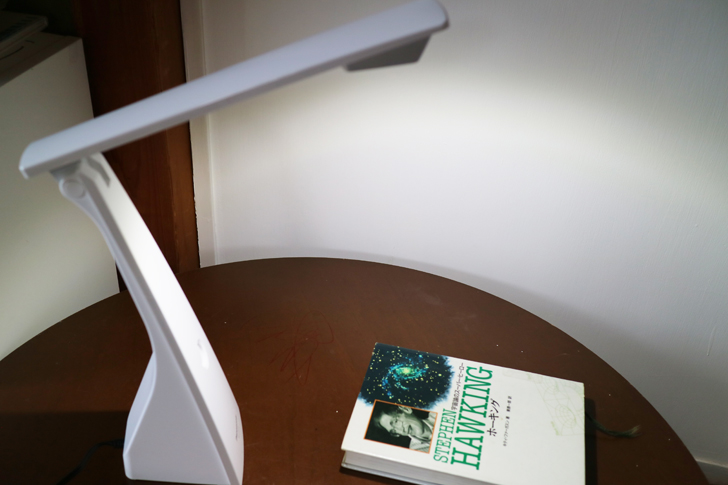 パナソニック(Panasonic)デスクライトSQ-LD600-S(新品) Amazon | パナソニック LEDデスクライト シルバー仕上 LED(昼光色6200k