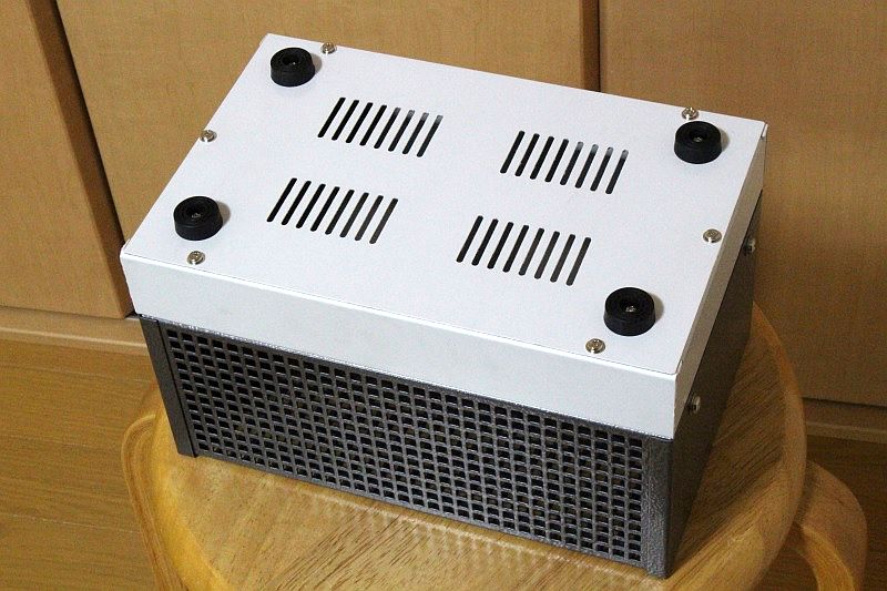 CV4055シングルアンプ・ボンネット付きシャーシを入手 - おん