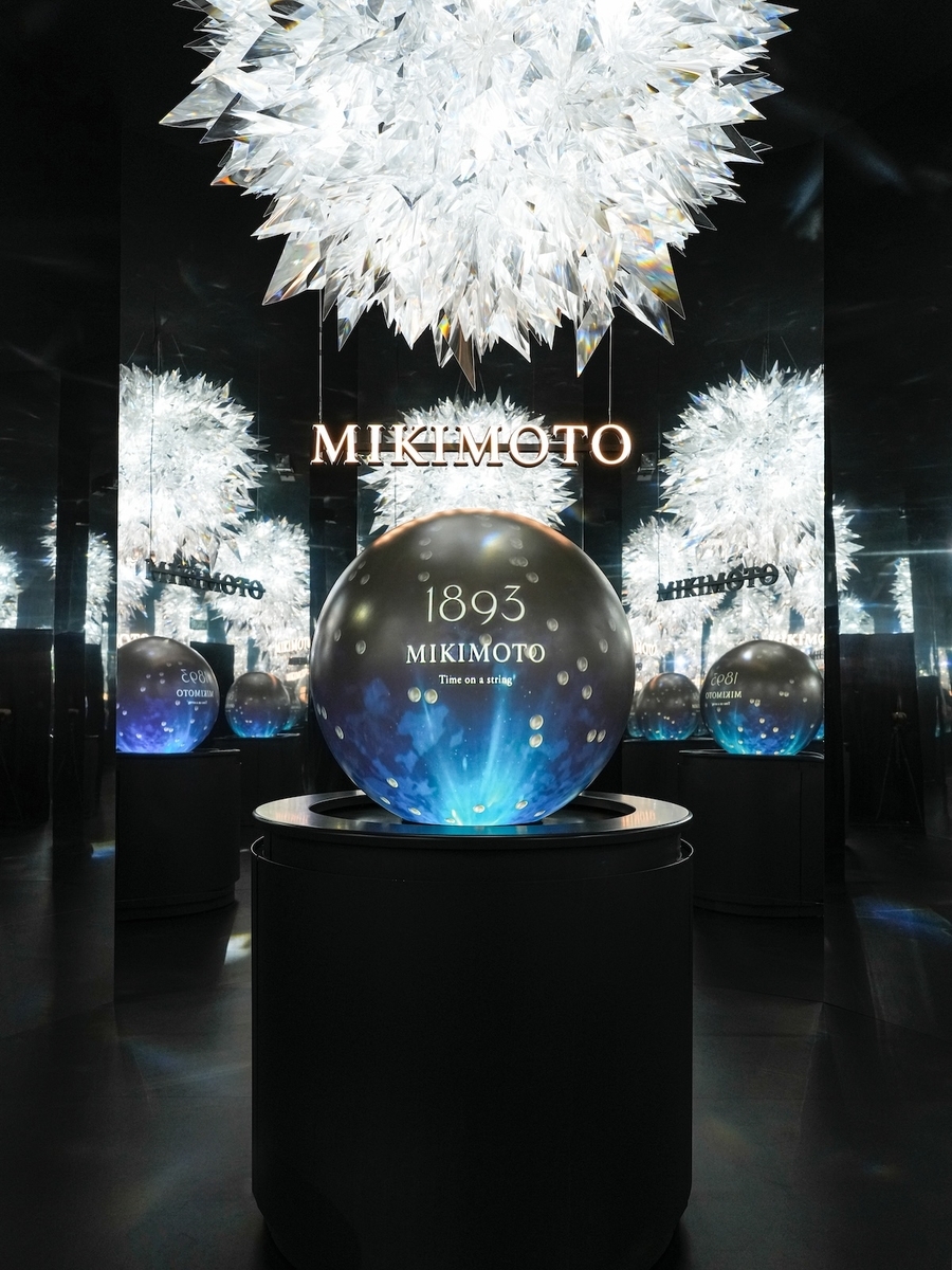 MIKIMOTO ジュエリートレイ　クリスタルラッカー　青 神宮寺勇太、北川景子がミキモト新作ジュエリーで魅せる。MIKIMOTOハイ