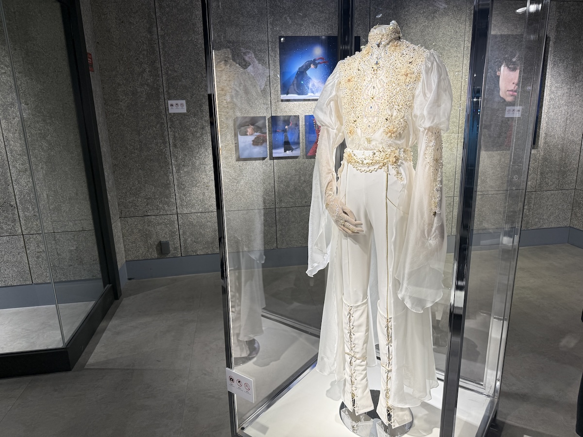 読者プレゼント】羽生結弦衣装＆写真展『Couture on Ice 羽生結弦×伊藤 
