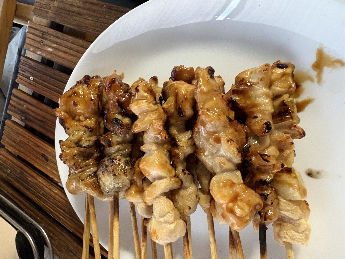 焼き鳥はタレで。