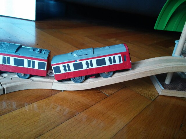 f:id:ooenoohji:20161219183351j:plain brio-plus-plarail
