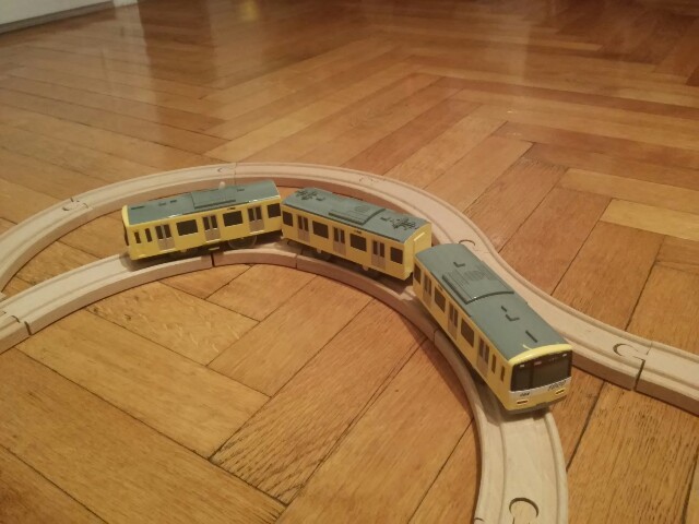 f:id:ooenoohji:20161220165203j:image brio-plus-plarail