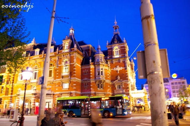 netherlands amsterdam nightview building
