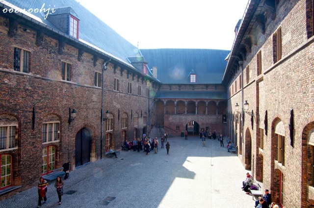 belgium bruges markt cityscape
