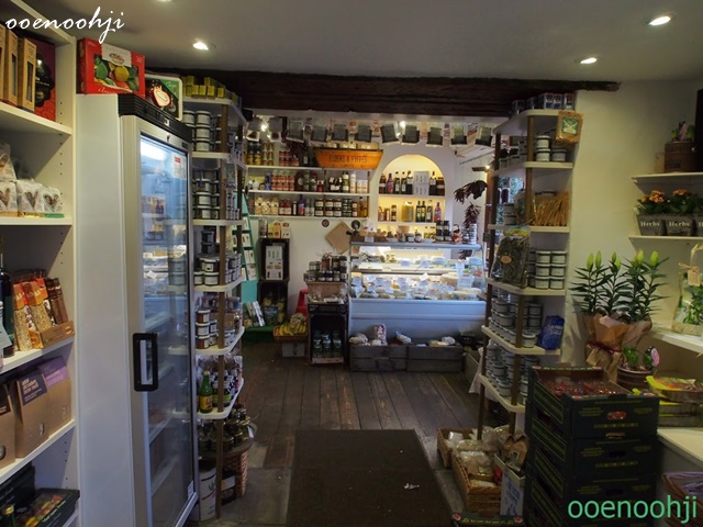 england cotswolds shop afternoon tea