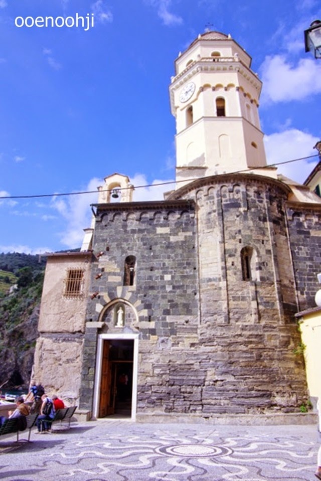 italy cinque terre vernazza church