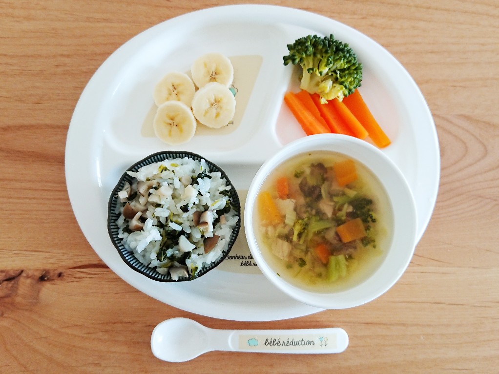 離乳食　カツオと野菜のスープ