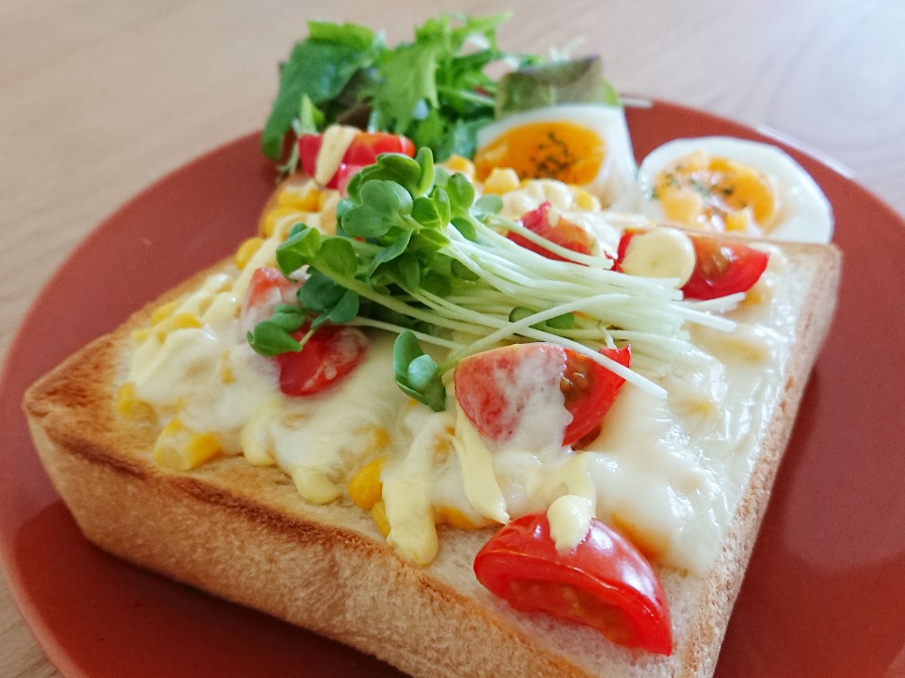 f:id:oomametomame:20190523121851j:plain マヨコーントースト