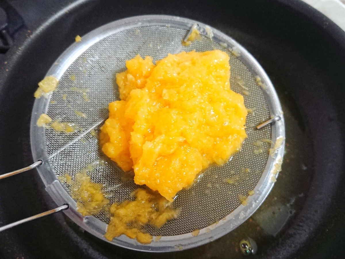 f:id:oomametomame:20190821194244j:plain オレンジをこす