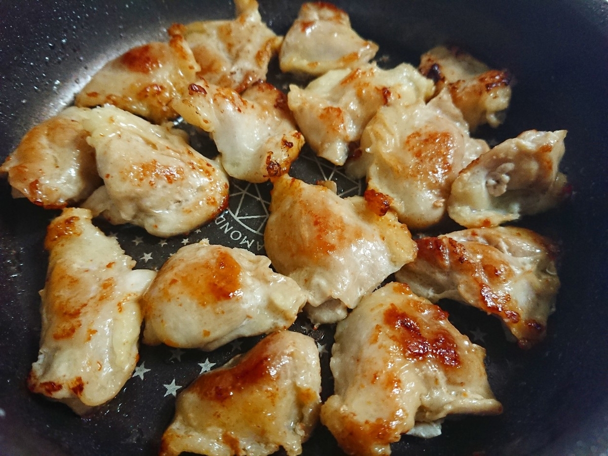 こんがり焼き色がついた鳥ハラミ