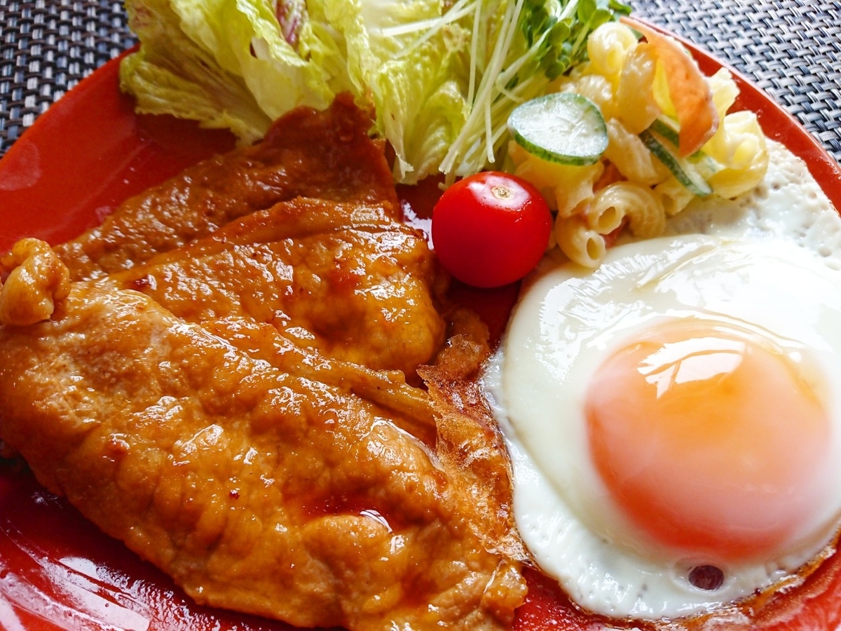 豚のしょうが焼きプレート ごはん 煮物