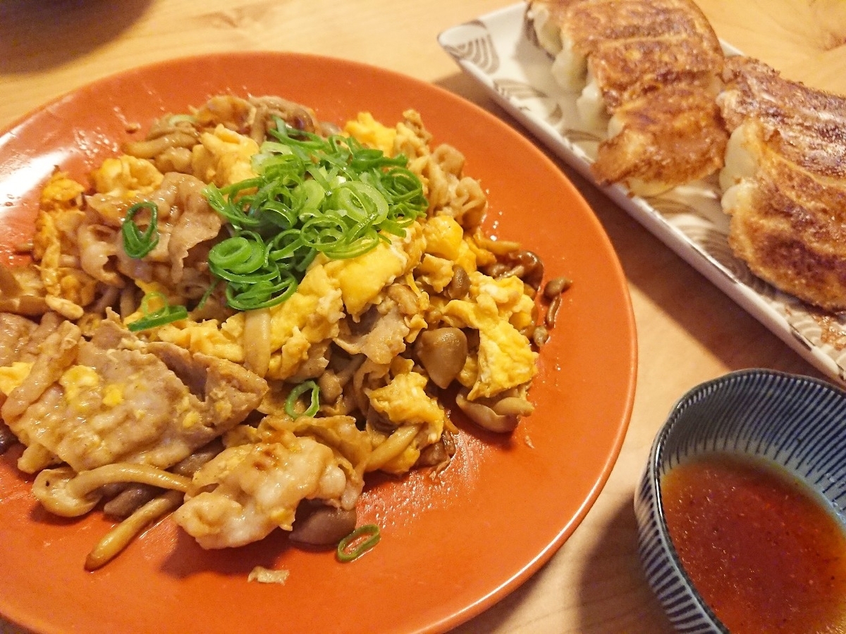 f:id:oomametomame:20200412134153j:plain 豚肉とキャベツのニラキムチのせ