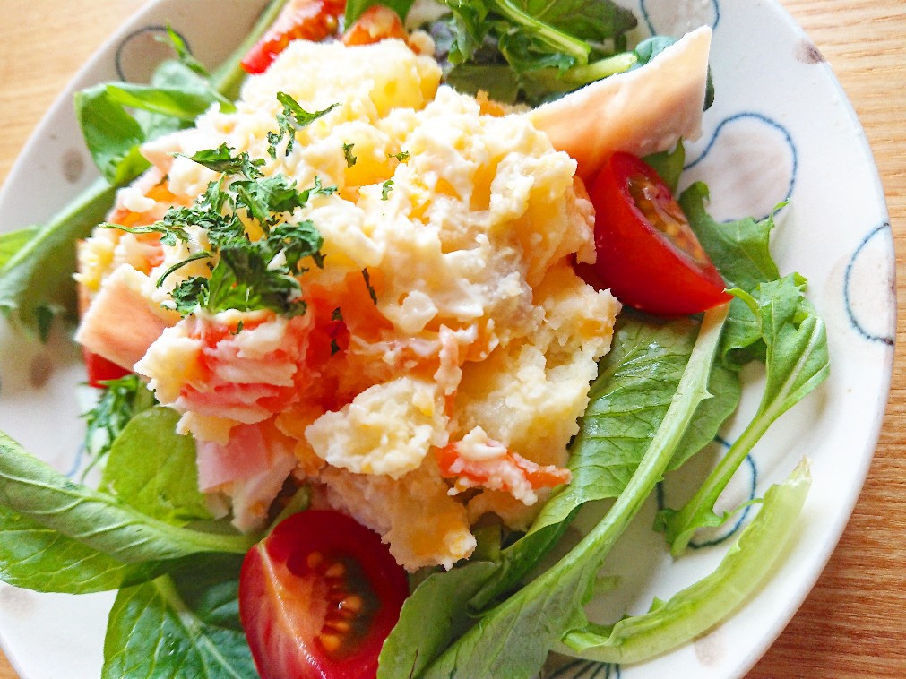 カラフルなポテトサラダ