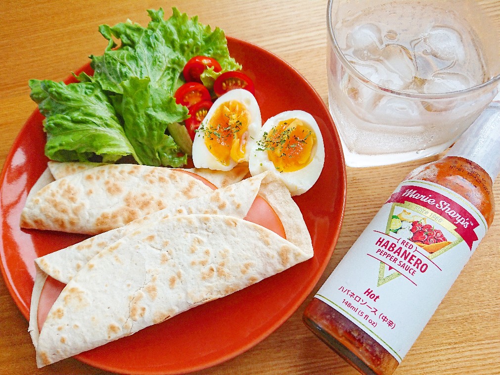 ハムチーズトルティーヤ サラダ