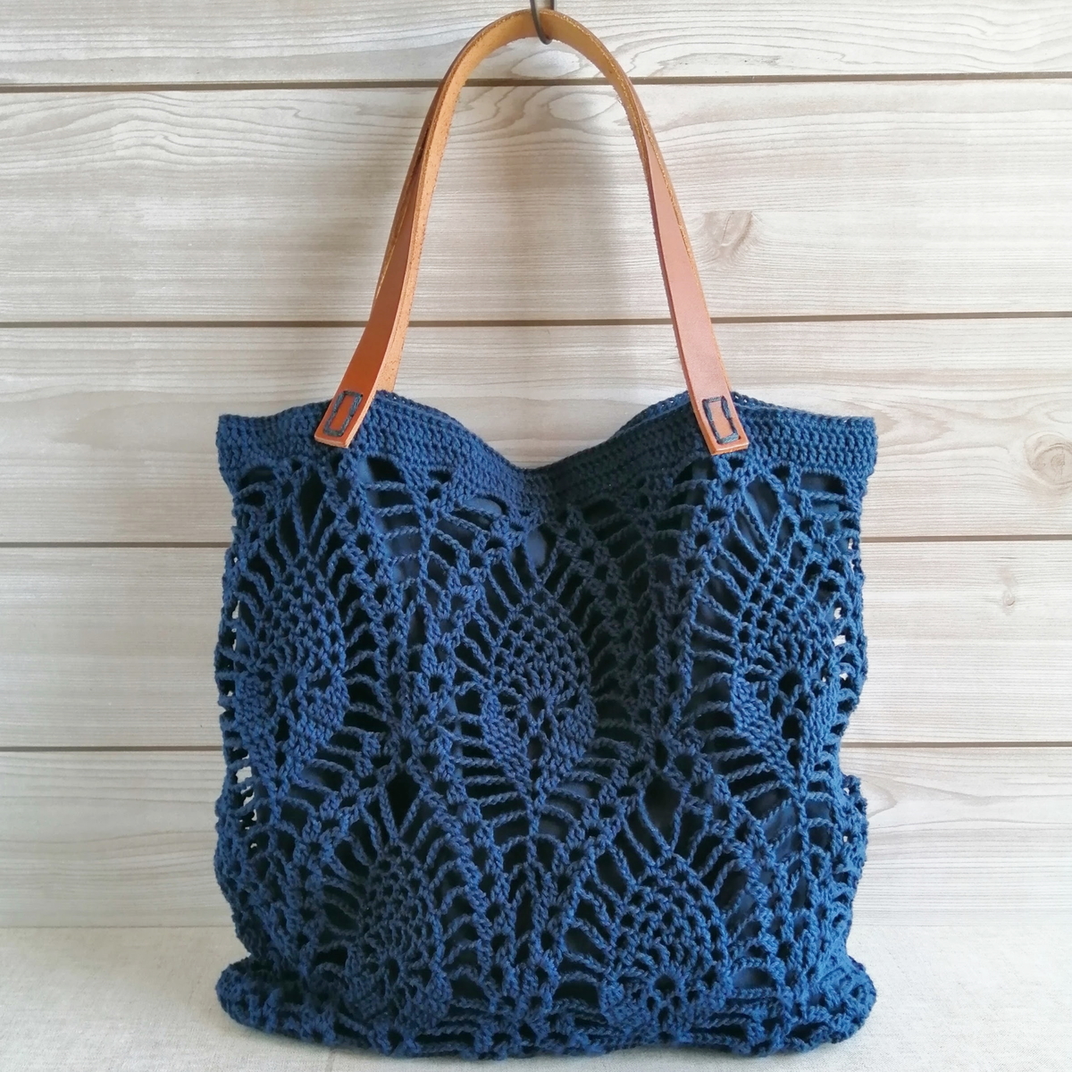ハンドメイド 手編み パイナップル·フリルの手提げバッグ他 ❁⃘*.゜ ハンドメイド 手編み パイナップル·フリルの手提げバッグ ❁⃘