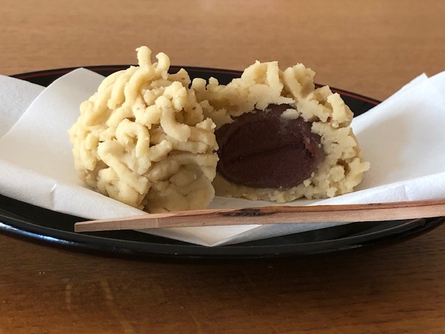 栗粉餅　断面図