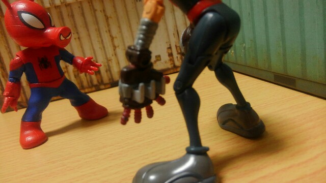 トイビズ スパイダーマンクラシックス マンガバーススパイダーマン