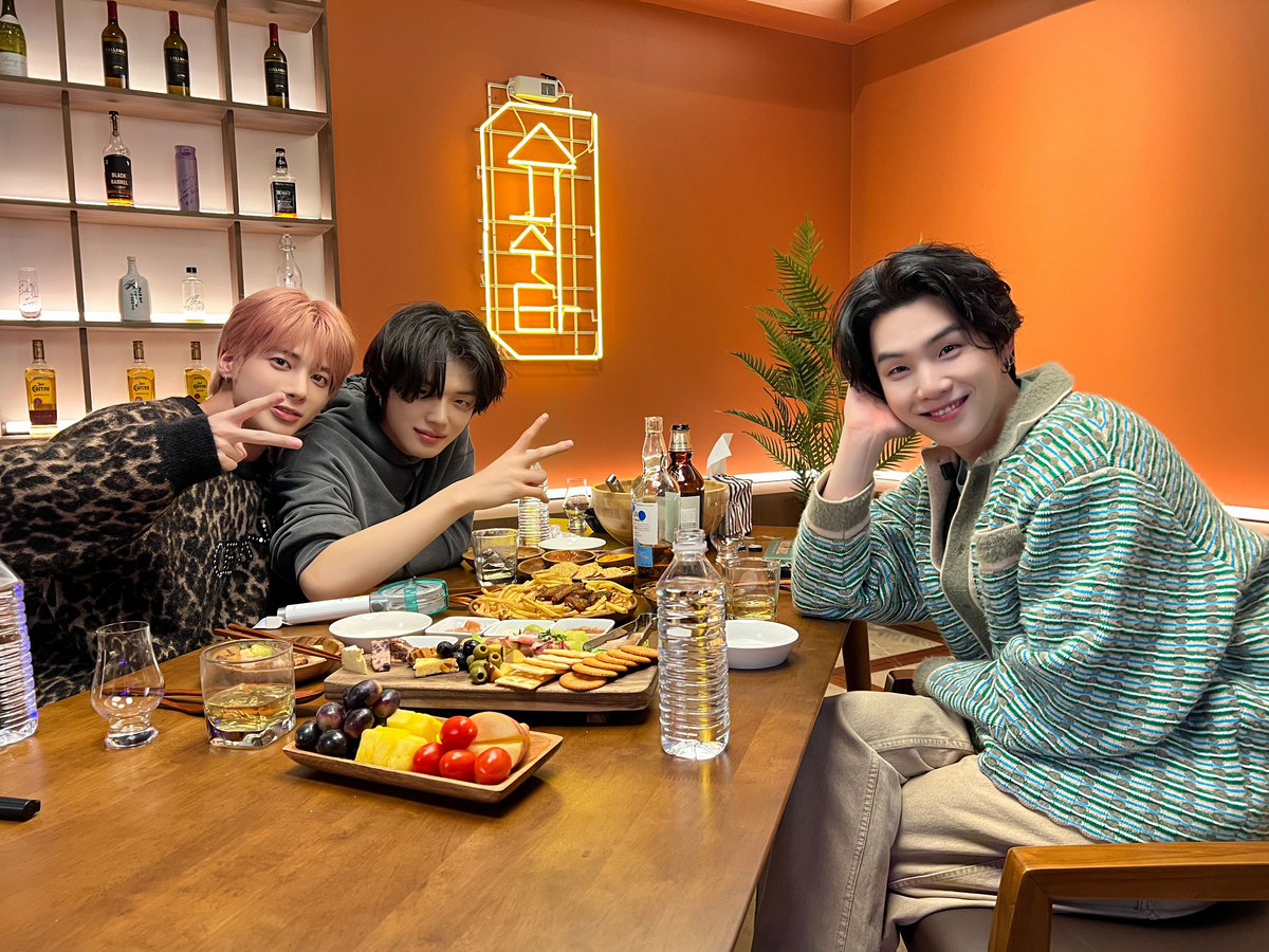 SUGA・TxT / [슈취타] EP.8 SUGA with 연준 & 태현 - Happy Together☆