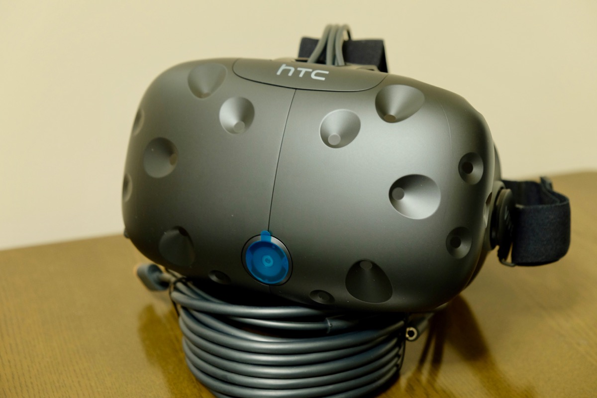 HTC VIVE