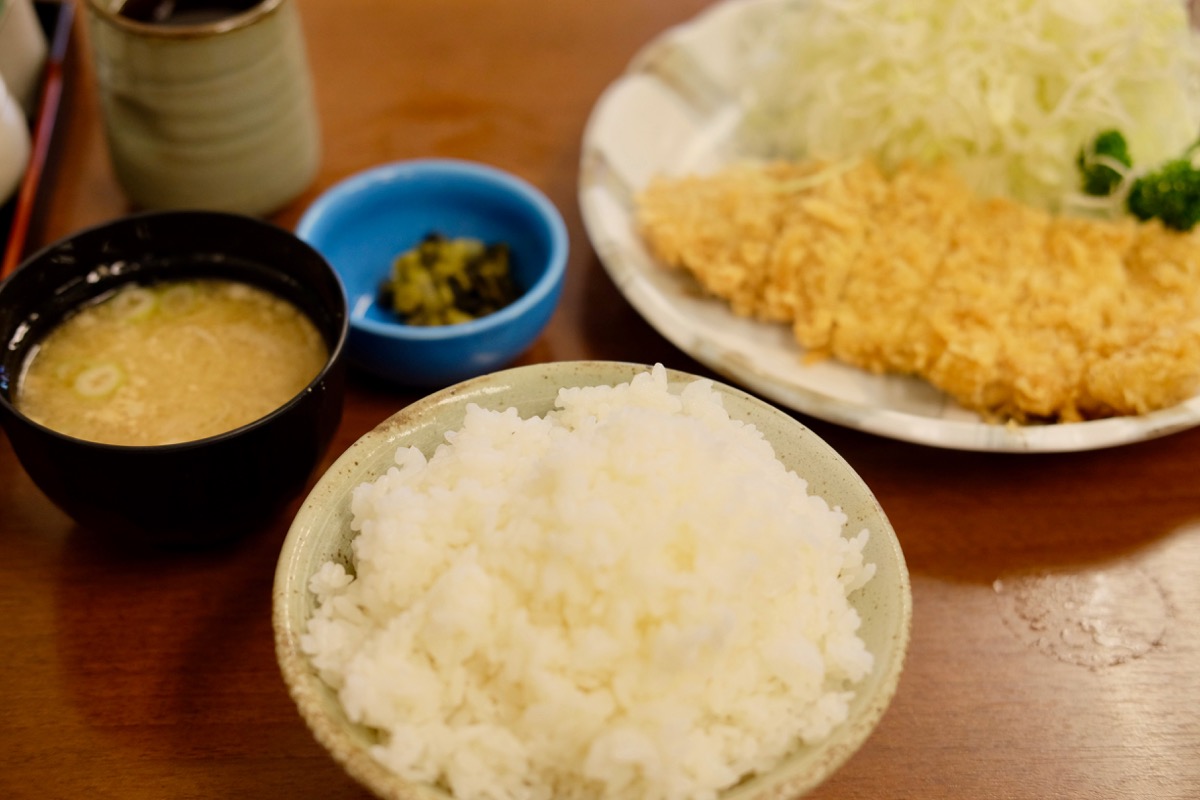 池袋『とんかつ 清水屋』ロース定食