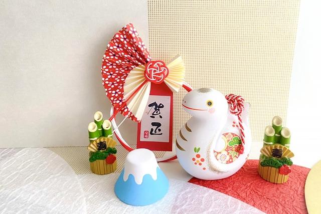 新春（画像：写真ACより）