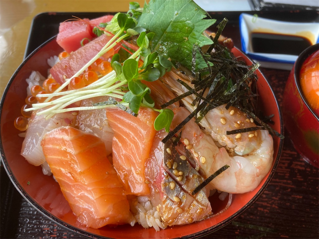 福岡県久留米市、「うなぎ鯉料理 魚国」で８５０円お値打ち盛り盛り 
