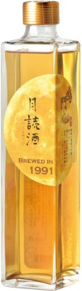 本家松浦酒造のかっこいい日本酒銘柄「鳴門鯛 月読酒（つくよみざけ）純米吟醸原酒」