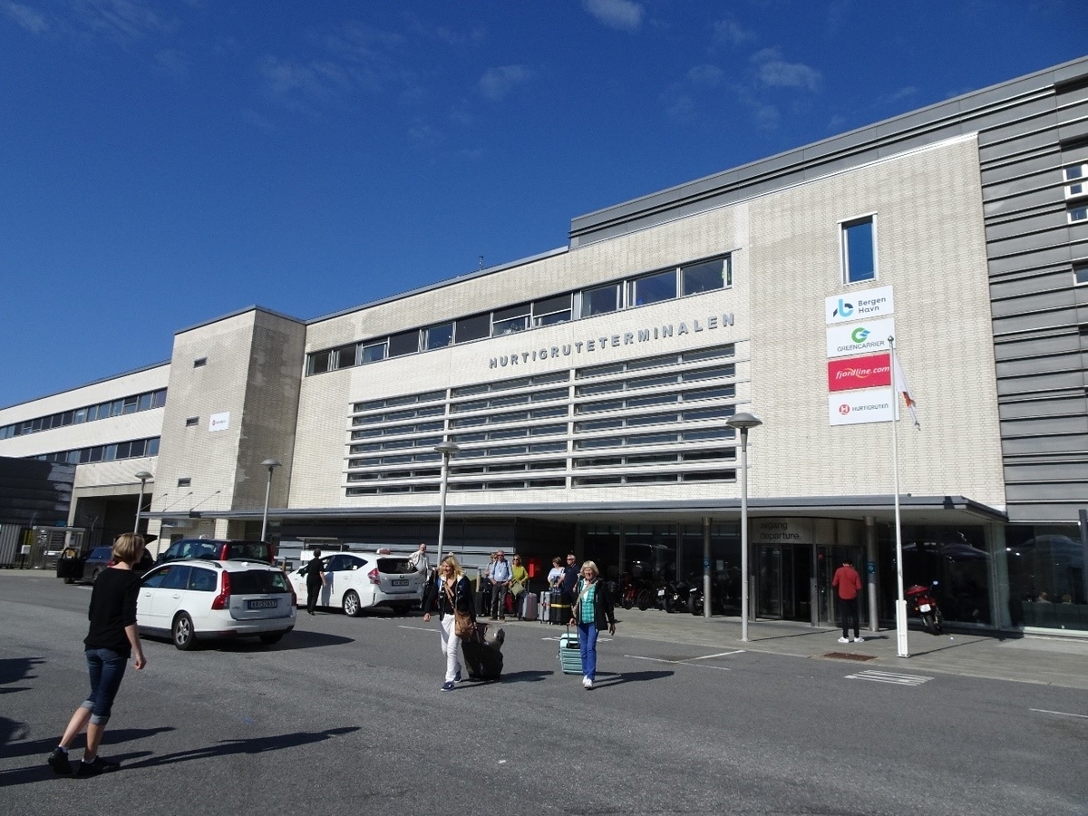 f:id:osanpowanko:20190418175600j:plain f:id:osanpowanko:20190418175600j:plain